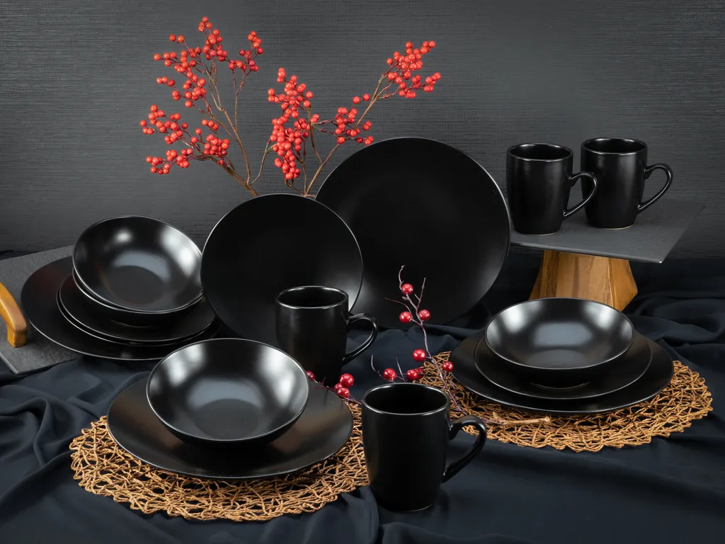 CreaTable 25833 Kombiservice Black Matt Für 4 Personen, Steinzeug, Schwarz (1 Set, 16-teilig) 4 CreaTable 25833 Kombiservice Black Matt Für 4 Personen, Steinzeug, Schwarz (1 Set, 16-teilig) – Bild 2