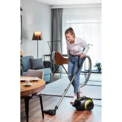 Grundig VCC 5850 A Trocken-Staubsauger (netzbetrieben, 4 L Volumen) Schwarz/grün -Küchenbedarf Laden 5132a78cbf731b44373ab4bc448ca9ff