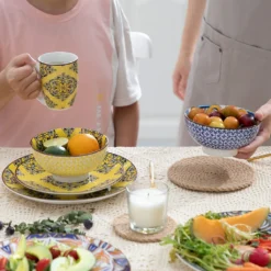 Vancasso Tafelservice Porzellan, JASMIN 16 Teiliges Essgeschirr Kombiservice, Handbemaltes Geschirrset Für 4 Personen, Böhmischer Stil -Küchenbedarf Laden 5a58200503e42cd45fb31ea14f32091c