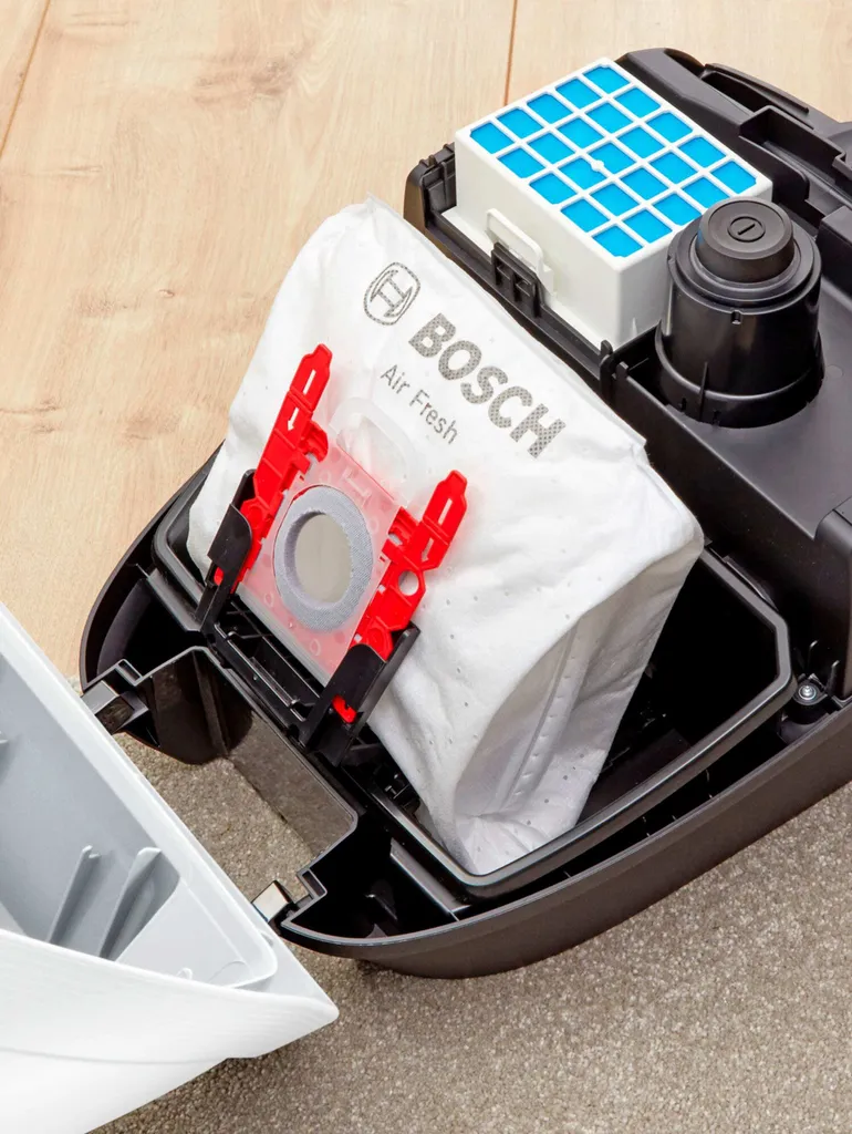 Bosch BGL6LHYG ProHygienic Bodenstaubsauger, Farbe:Weiß 21 Bosch BGL6LHYG ProHygienic Bodenstaubsauger, Farbe:Weiß – Bild 19