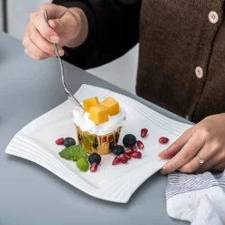 MALACASA, Serie Amparo, 36 Teilig Set Cremeweiß Porzellan Kaffeeservice Dessertteller Kaffeetasse Mit Untertasse -Küchenbedarf Laden 903630c86ccc6041b3f1679abc9de4c7