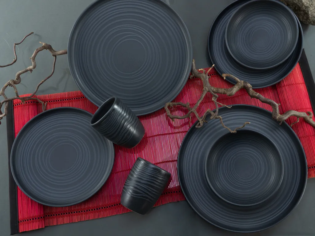 CreaTable 23860 Kombiservice Uno Für 4 Personen, Steinzeug, Schwarz (1 Set, 16-teilig) 4 CreaTable 23860 Kombiservice Uno Für 4 Personen, Steinzeug, Schwarz (1 Set, 16-teilig) – Bild 2
