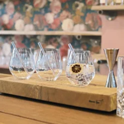 Nachtmann Tastes Good Vorteilsset 4 Gin Tonic Gläser + 4 Glastrinkhalme + Reinigungsbürste 14 Nachtmann Tastes Good Vorteilsset 4 Gin Tonic Gläser + 4 Glastrinkhalme + Reinigungsbürste -Küchenbedarf Laden ba512386bc12f03ba0c824ca45c7ef6d