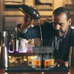 Schnapsglasspender, Schnapsglas-Spender, Shot Glas Dispenser Für Flüssigkeit/Getränke/Cocktail/Bier, Spirituosen Spender Für Cocktail-Party Barparty, Freunde Versammeln Sich -Küchenbedarf Laden bdfa9ae7ca432e82b06ac4c3fe9394c7