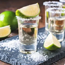 Shotgläser Set 12 Gläser Inklusive Ausgießhilfe 17 Shotgläser Set 12 Gläser Inklusive Ausgießhilfe -Küchenbedarf Laden d5489ecfcbf179099ce0ff65c8561628