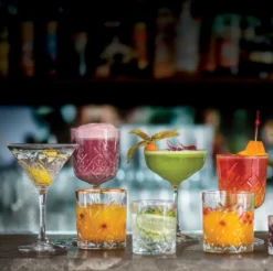 Pasabahce Martiniglas Timeless 23cl - 4 Stück -Küchenbedarf Laden ed7b9b8e86c0452a53f661b4baa14dca